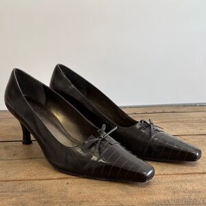 Stuart Weitzman Dark Brown Leather Heels